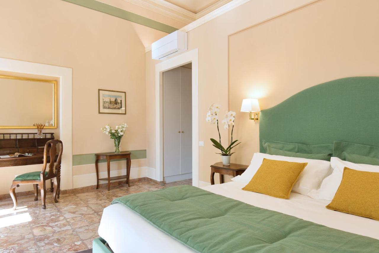 Luxury Bed And Breakfast Cerretani Palace Florencia Exterior foto